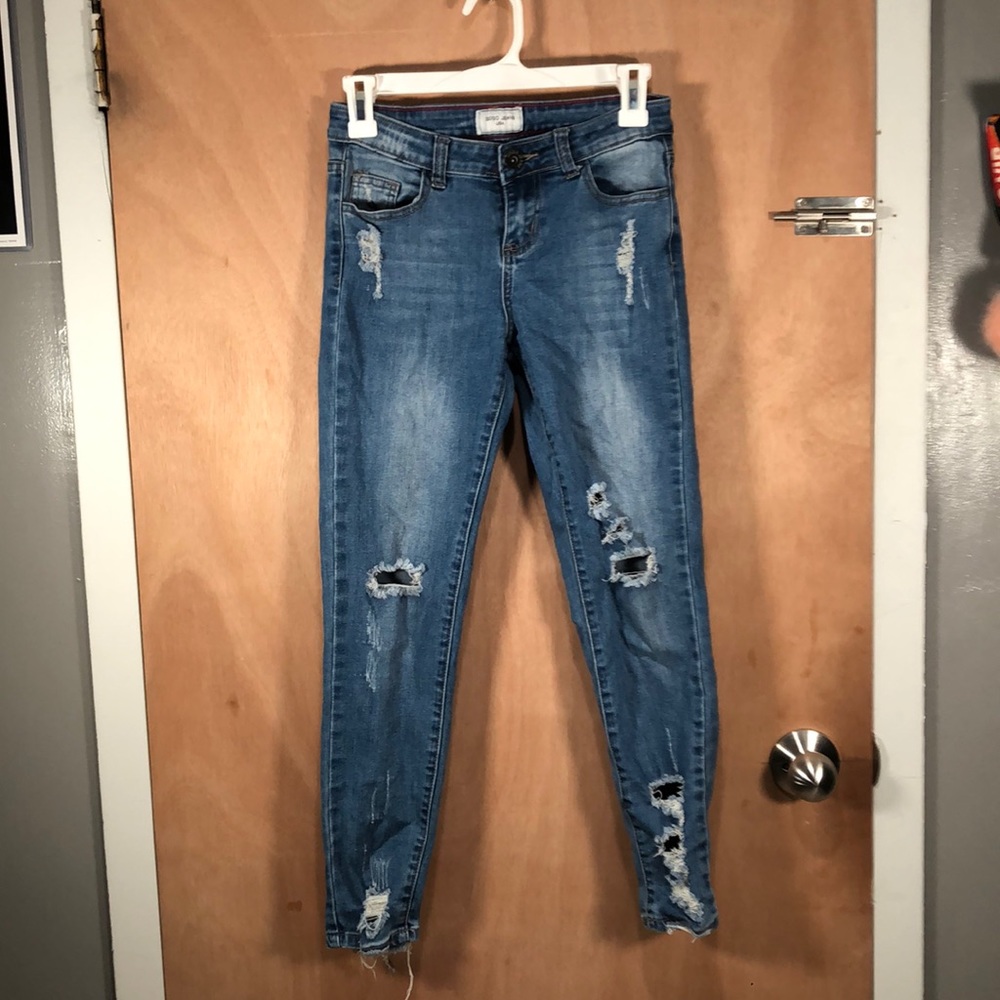 GOGO Jeans Medium wash ripped skinny jeans